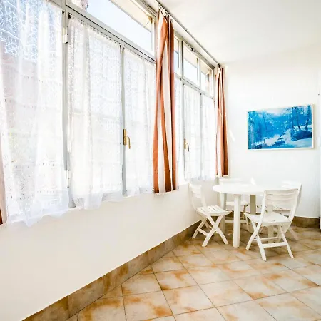 Locazione Turistica Sabrina Apartment *