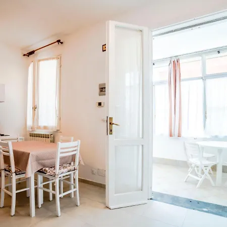Locazione Turistica Sabrina Apartment *