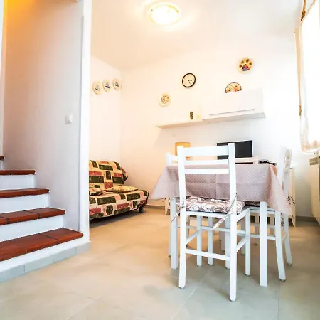 Locazione Turistica Sabrina Apartment *